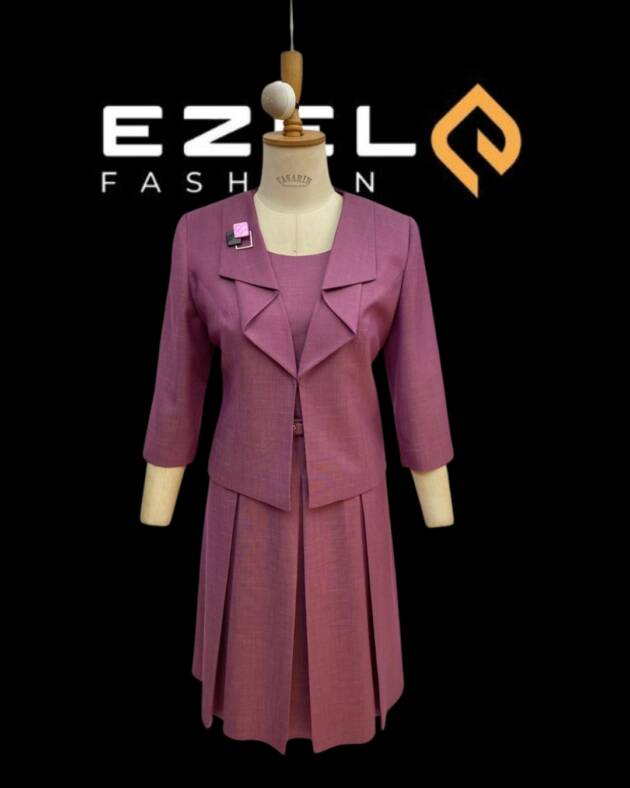 Rouge Women’s Corporate Suit